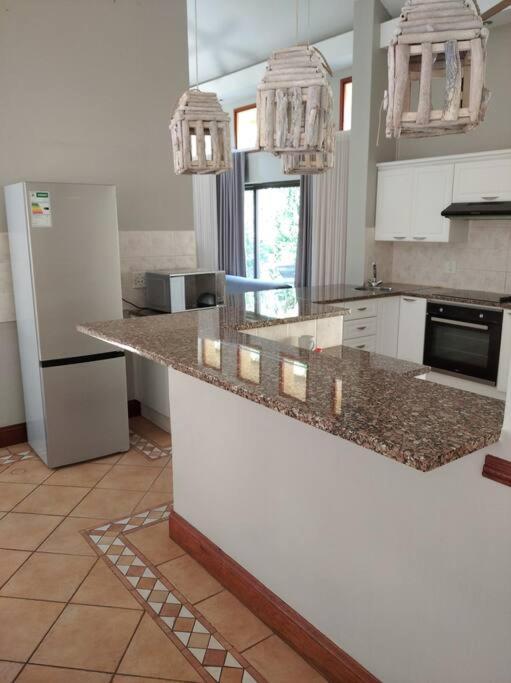 Pecanwood Estate Cosy 3 Bedroom Villa With Pool Hartbeespoort Eksteriør billede