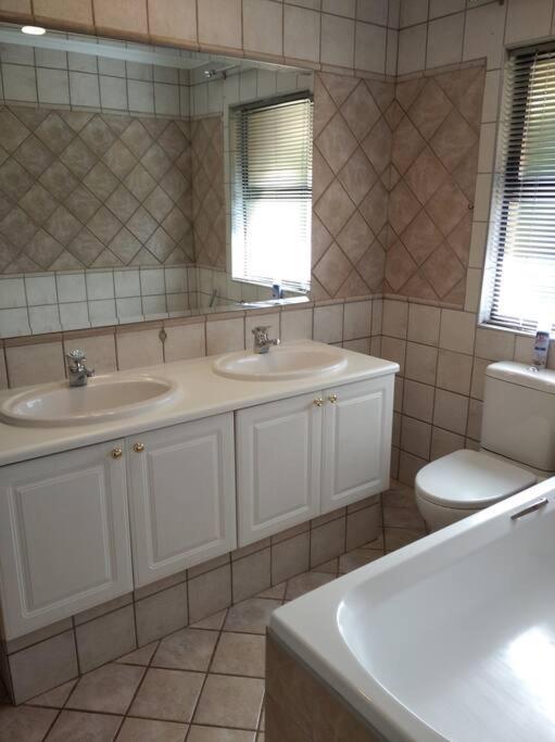 Pecanwood Estate Cosy 3 Bedroom Villa With Pool Hartbeespoort Eksteriør billede
